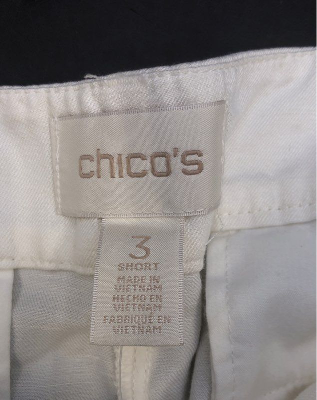 Chico's Women's Antique White Lyocell Linen Blend 11" Inseam Shorts NWT Sz 3