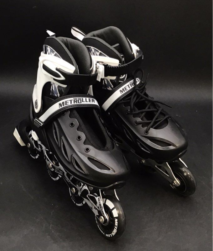 Metroller Boys Black White Roller Skates - Size 4-7
