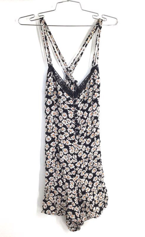 Topshop Women's Daisy Print Romper Black Lace Trim Strappy Button Front Sz 6