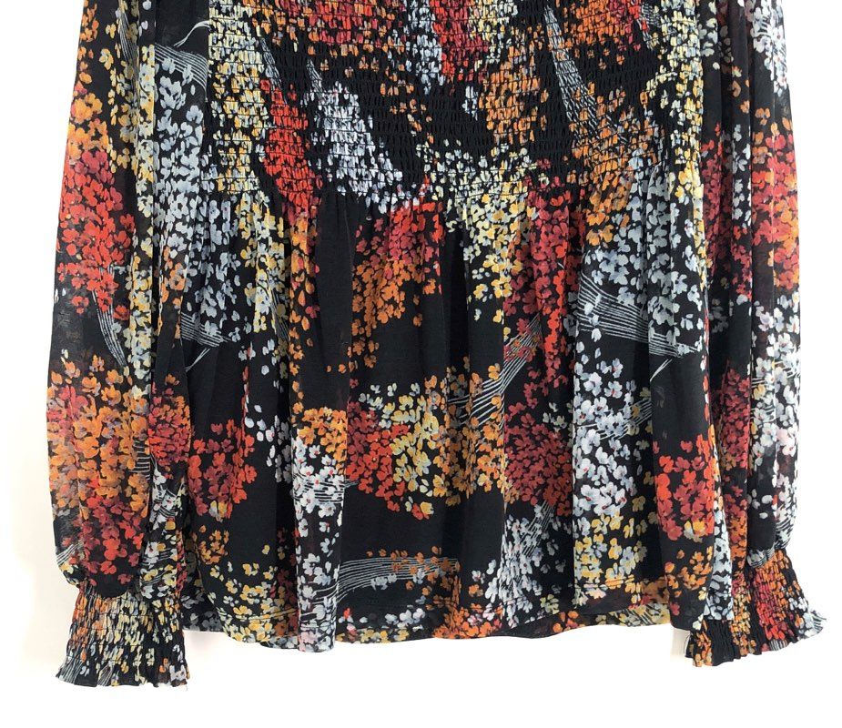 Akemi + Kin Women's Black Floral Smocked Long Sleeve V-Neck Peplum Blouse Sz XS