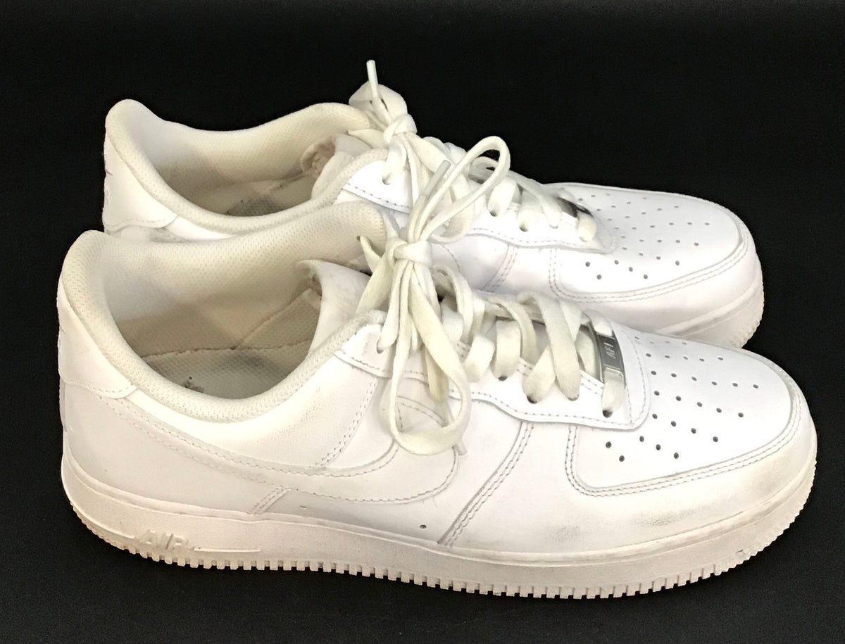 Nike Men&#39;s Air Force 1 &#39;07 White Athletic Shoes - Size 8.5