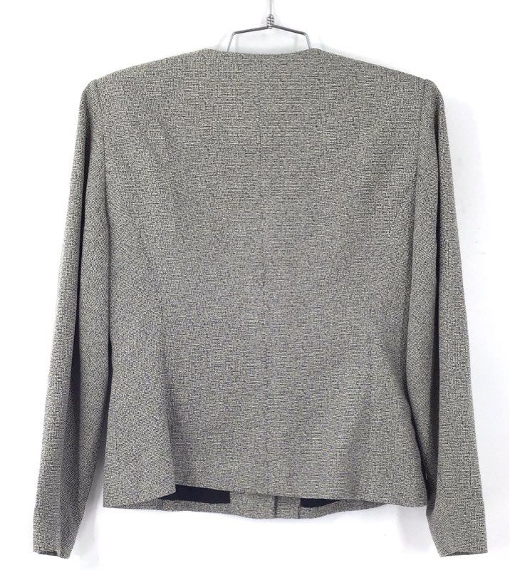 NWT Larry Levine Women's Black White Blazer - Size 6P