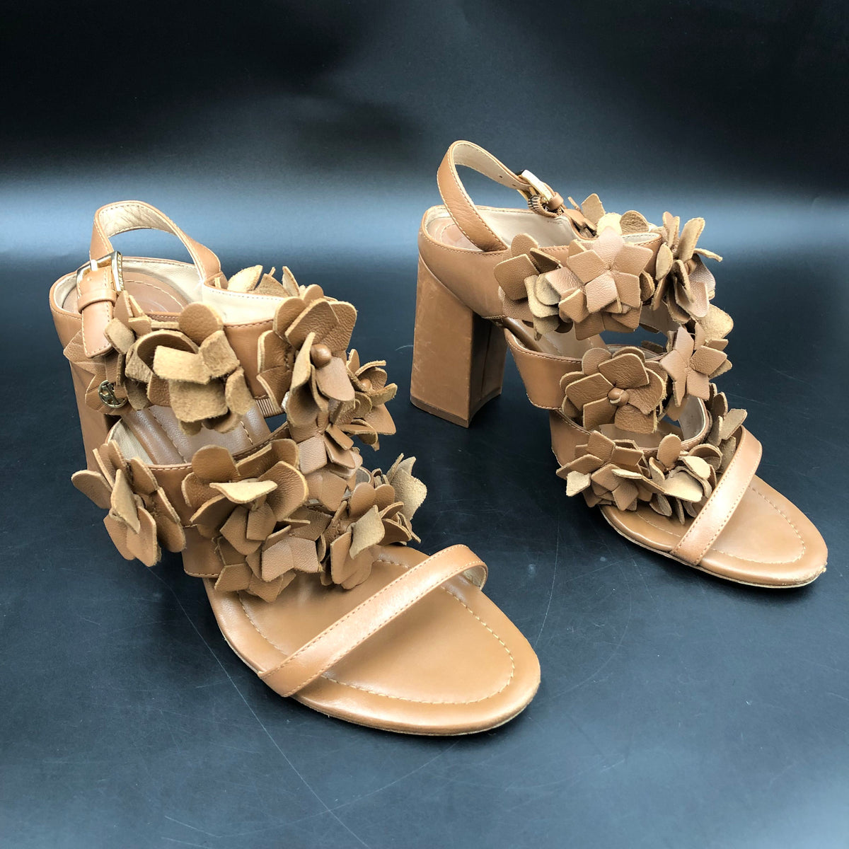 Tory Burch Blossom Floral Applique Brown Leather Block Heel Sandals Size 7 COA