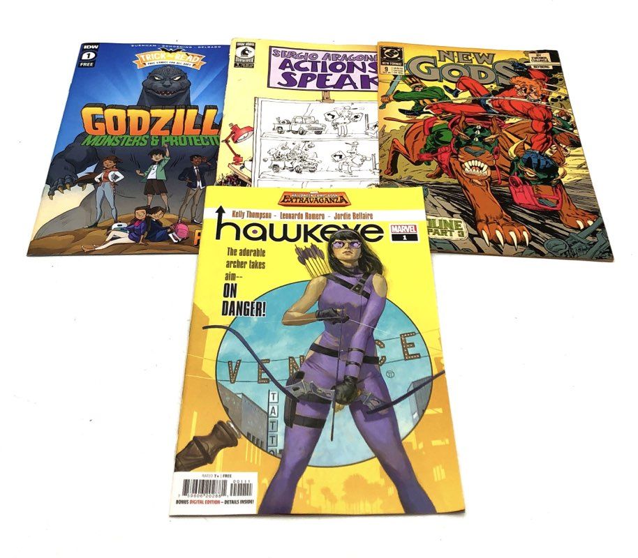 Comic Book Lot Marvel DC Dark Horse Mixed Era Superhero Barbie 21 Comics