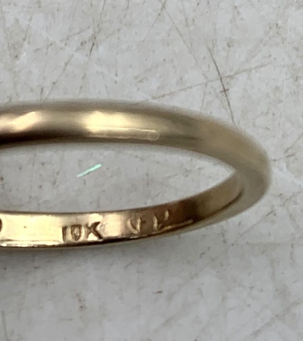 Fabulous 10K Yellow Gold Pearl Ring & Earrings Set 3.43g