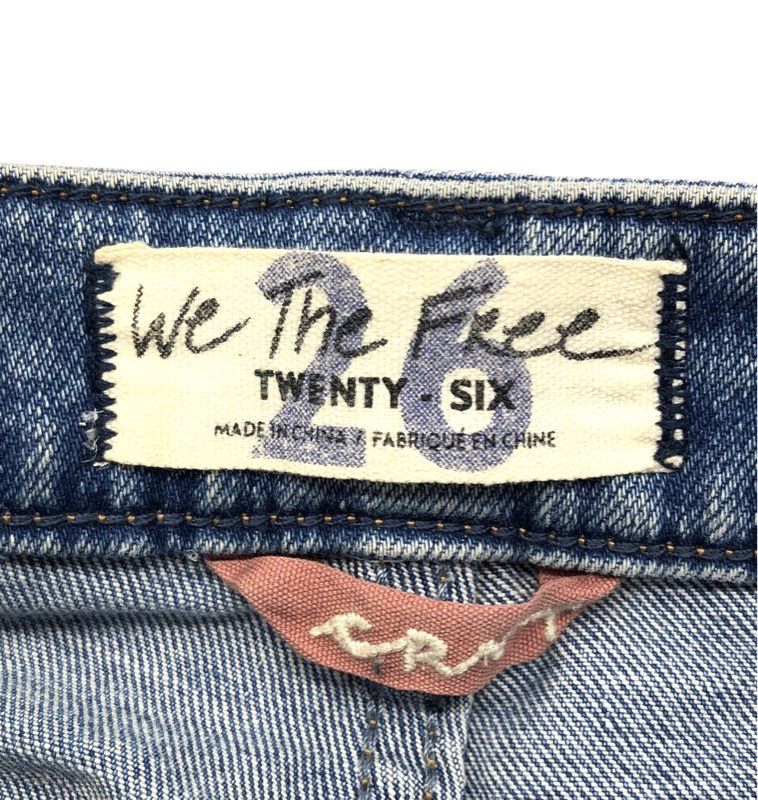 We The Free Women's Light Wash High Rise Straight Leg Raw Hem Jeans Sz 26