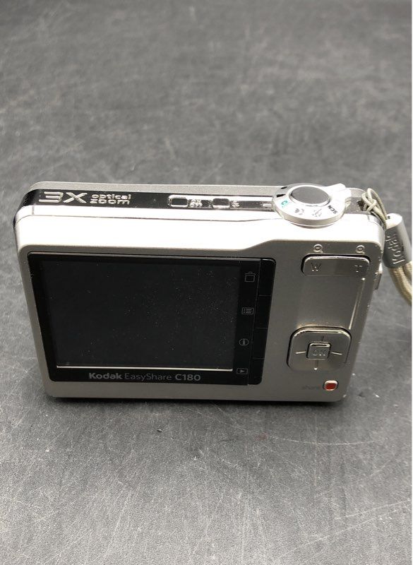 Kodak EasyShare C180 10.2MP Digital Camera 3x Optical Zoom Silver w/ Pouch