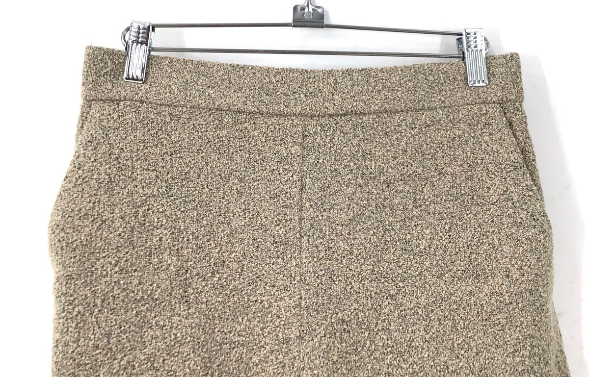 NWT Theory Women's Taupe Bermuda Shorts - Size S