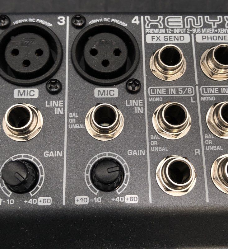 Behringer XENYX 1202FX Multi-Processor Mixing Console With Effects