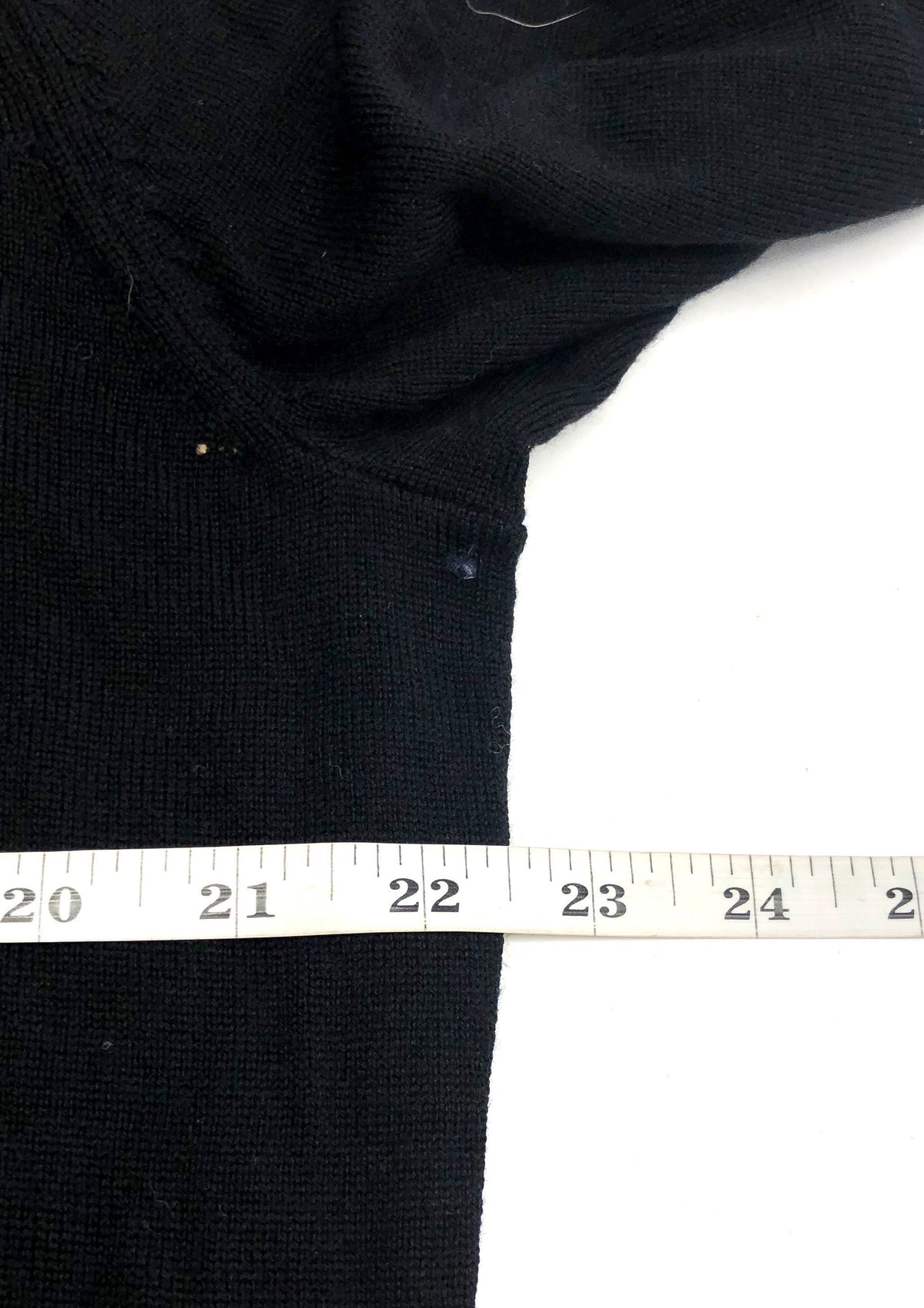 Jos. A. Bank Men's Black Traveler Merino Wool V-Neck Sweater NWT Size L