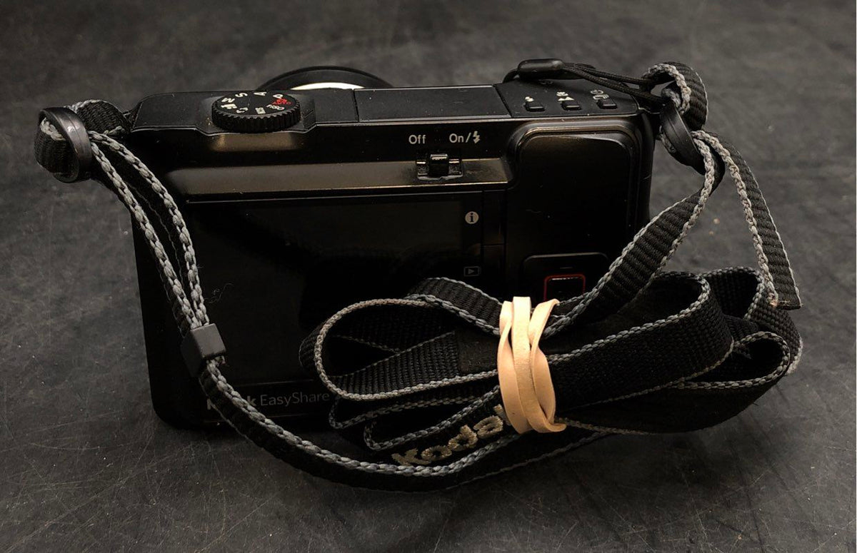 Kodak EasyShare ZD8612 IS Digital Camera 8.1MP 12x Optical Zoom Image Stab.