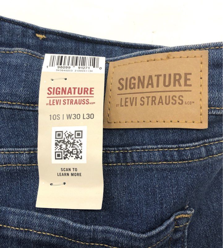 Signature by Levi Strauss Women's Blue Mid-Rise Bootcut Jeans Size 10S NWT