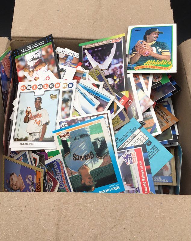 6.7 lbs. Lot of Baseball MLB Trading Cards. Medium Box, Unsorted