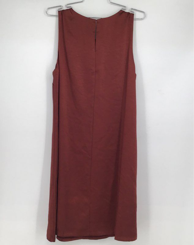 NWT Anne Klein Women&#39;s Burgundy Sleeveless Round Neck Shift Dress - Size Medium