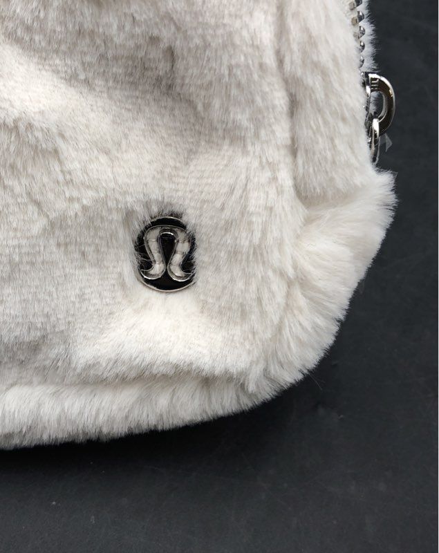 Lululemon Cream White Fleece Everywhere Belt Bag Adjustable Silver Hardware