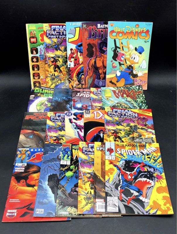 Spider-Man Batman X-Men 15 Comic Book Lot Marvel DC Comics Mixed Era 90s+