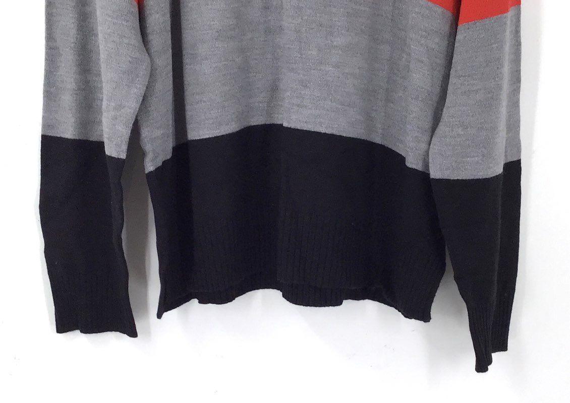NWT French Connection Red Gray Colorblock Babysoft Stripe Sweater Men's L