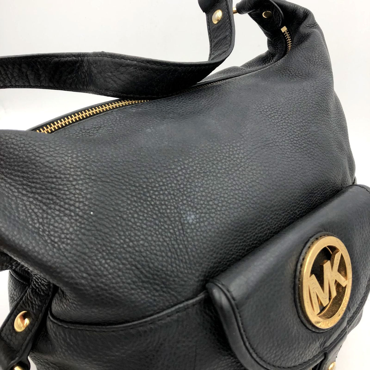 Authentic Michael Kors Women&#39;s Black Luxury Leather Shoulder Bag - COA Included