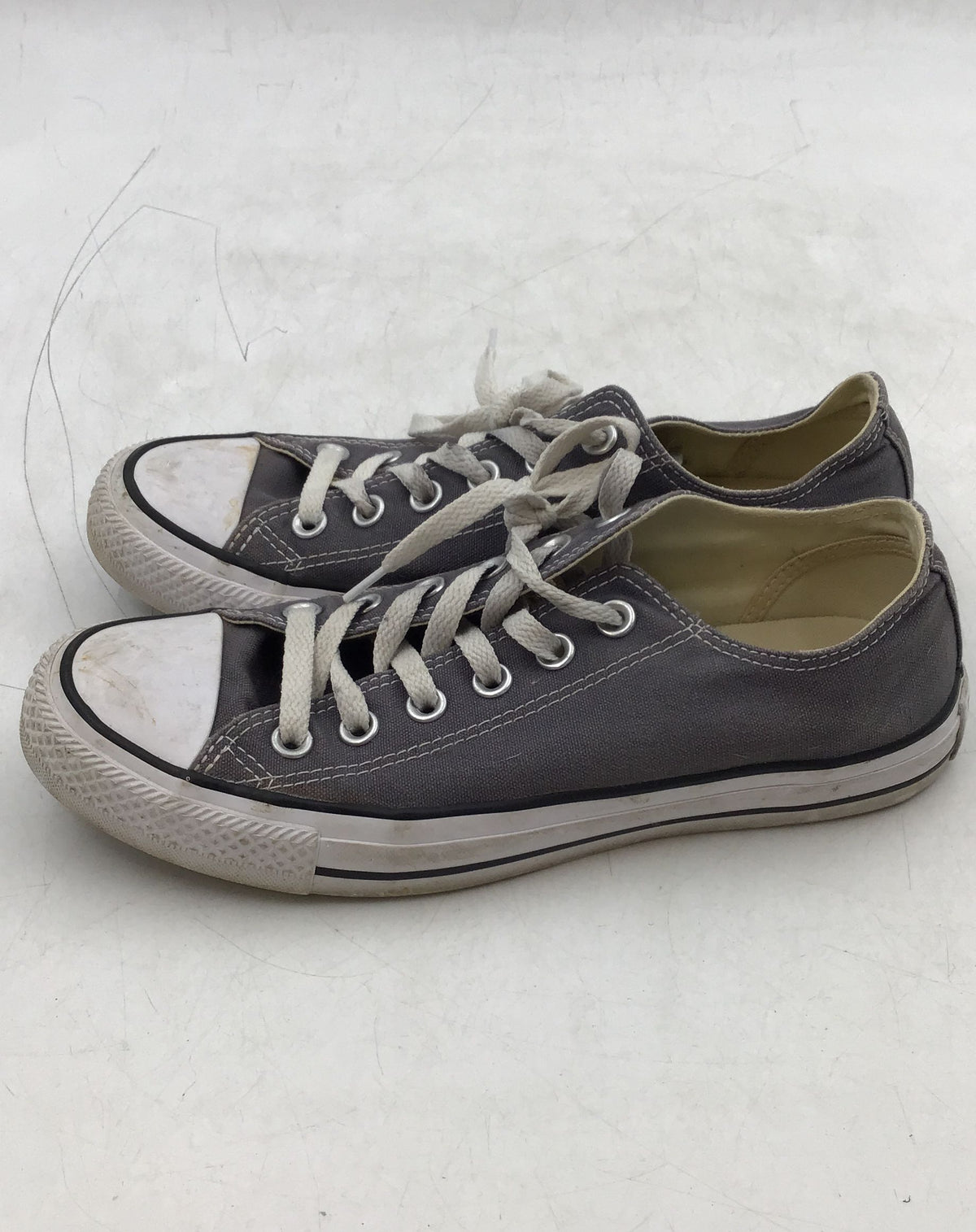 Converse Women&#39;s Chuck Taylor All Star 155574F Gray Athletic Shoes - Size 8