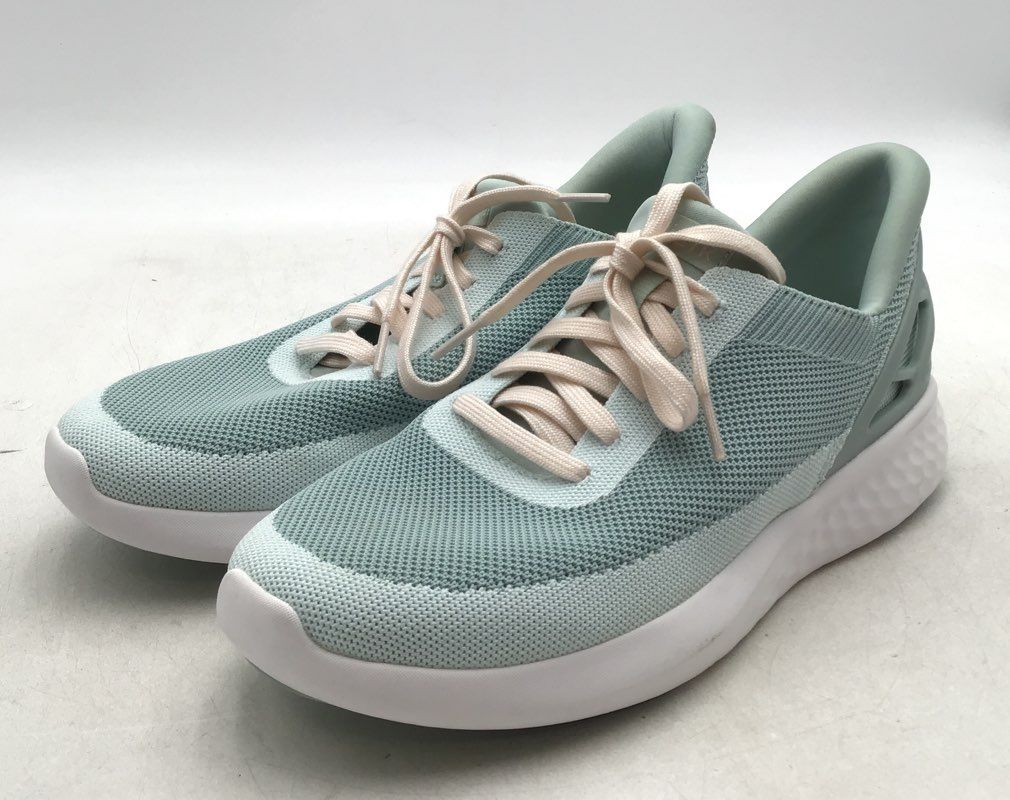 Kizik Women&#39;s Light Blue Lace-Up Low-Top Athletic Shoes - Size 10.5