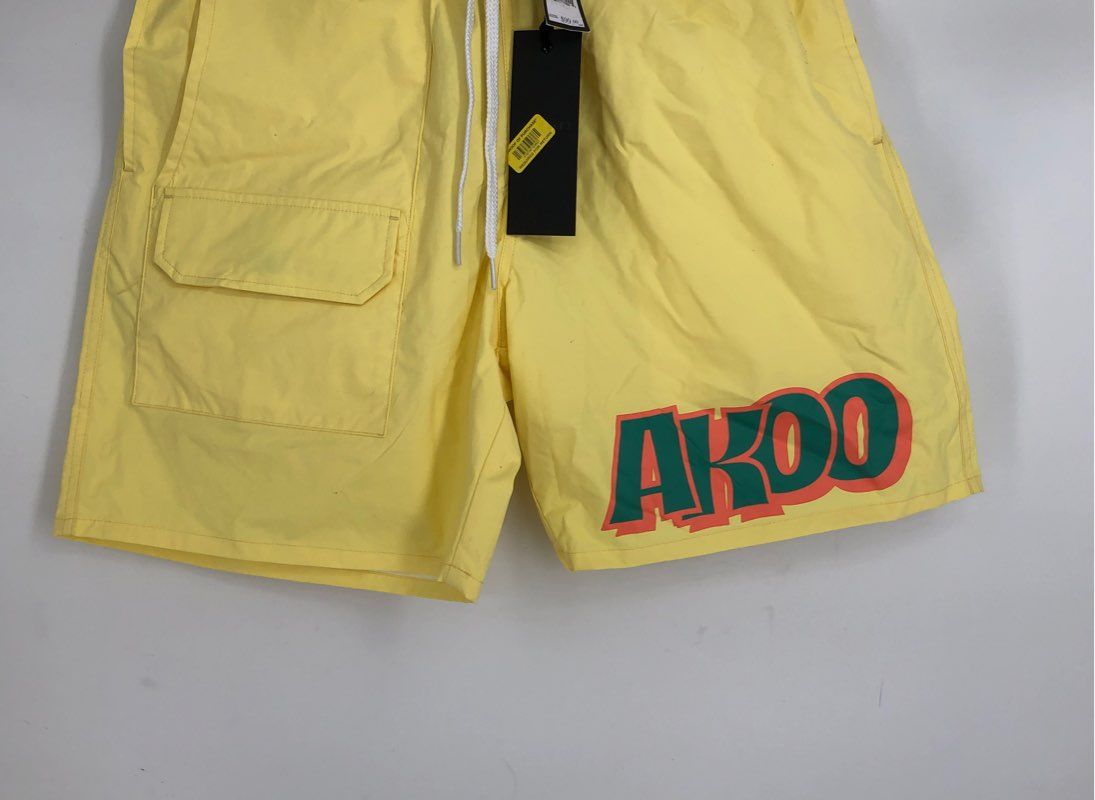 Akoo Men's Yellow Iris Trail Active Cargo Shorts Large Logo Graphic NWT Sz M