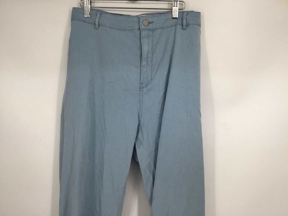 NWT Soft Surroundings Women&#39;s Light Chambray Fly Front Trouser Pants - Size 2X