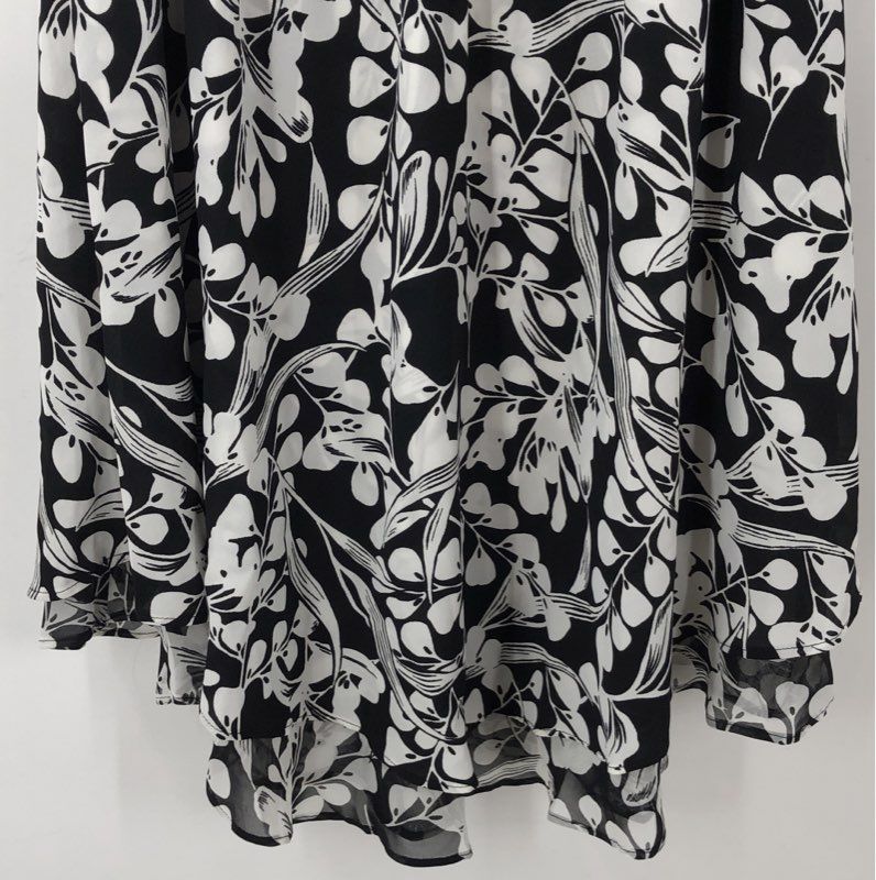 NWT White House Black Market Women's Mystic Floral Soft Dress Black Sz 2