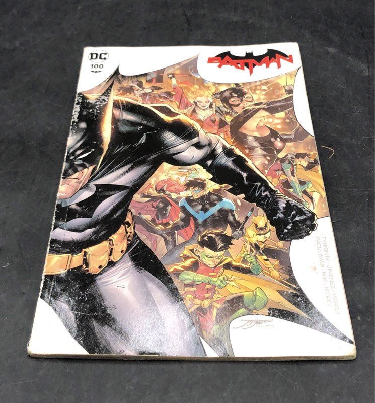 Marvel DC Superhero Graphic Novel Comic Lot Batman Spider-Man Superman 5 Comics