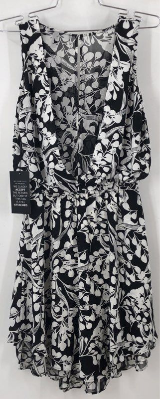 NWT White House Black Market Women's Mystic Floral Soft Dress Black Sz 2