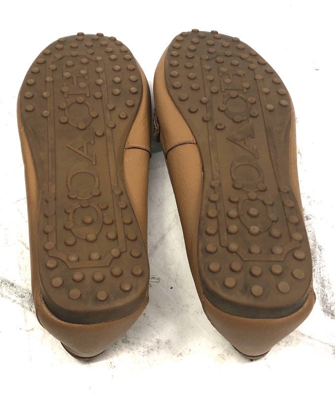 Coach Fredrica Tan Pebbled Leather Driving Loafers Women's Size 8.5B