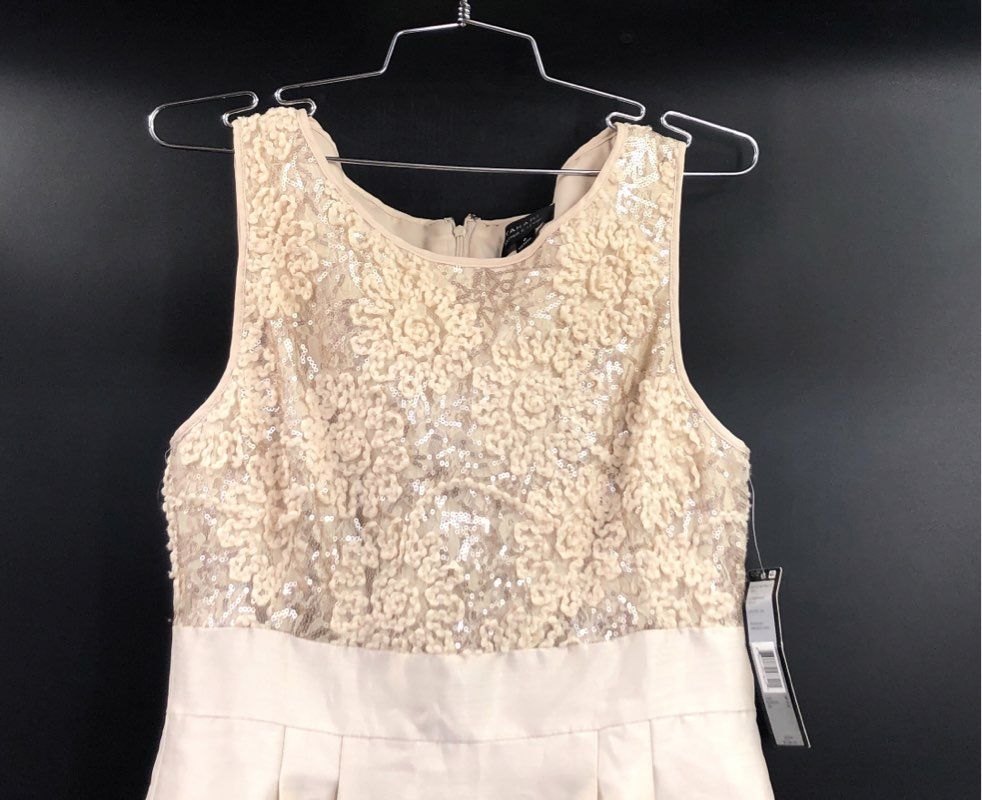 Tahari Women's Champagne Gold Sequined Lace Sleeveless Pleated Dress NWT Sz 6