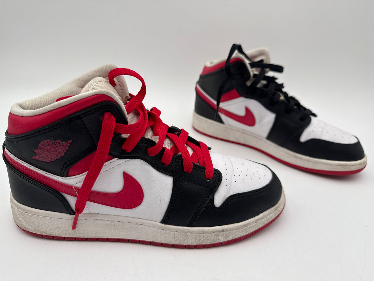 Nike Air Jordan 1 Girl's Retro 'Very Berry' Sneakers-Size: 6.5Y (+COA)