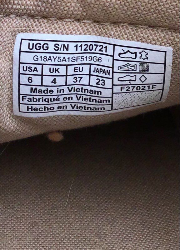 Ugg Women's Marin Cow Print Shoes - Size 6