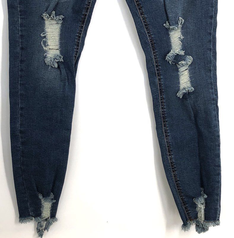 Cuidado con el Perro Women's Blue Distressed Frayed Hem High Rise Jeans Sz 6 NWT
