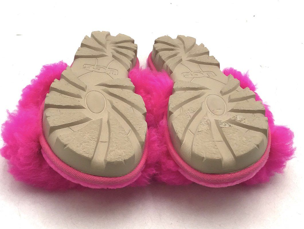 UGG Women&#39;s Pink Slide Slippers - Size 8