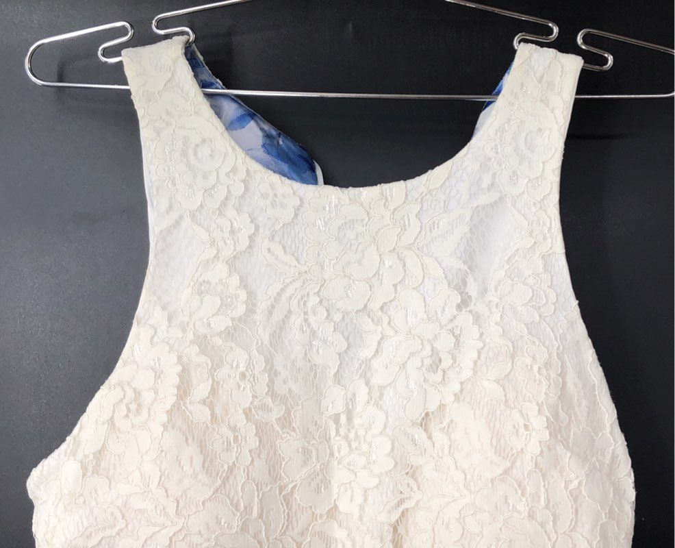 NWT My Michelle Women's Ivory Cropped Blouse - Size 11