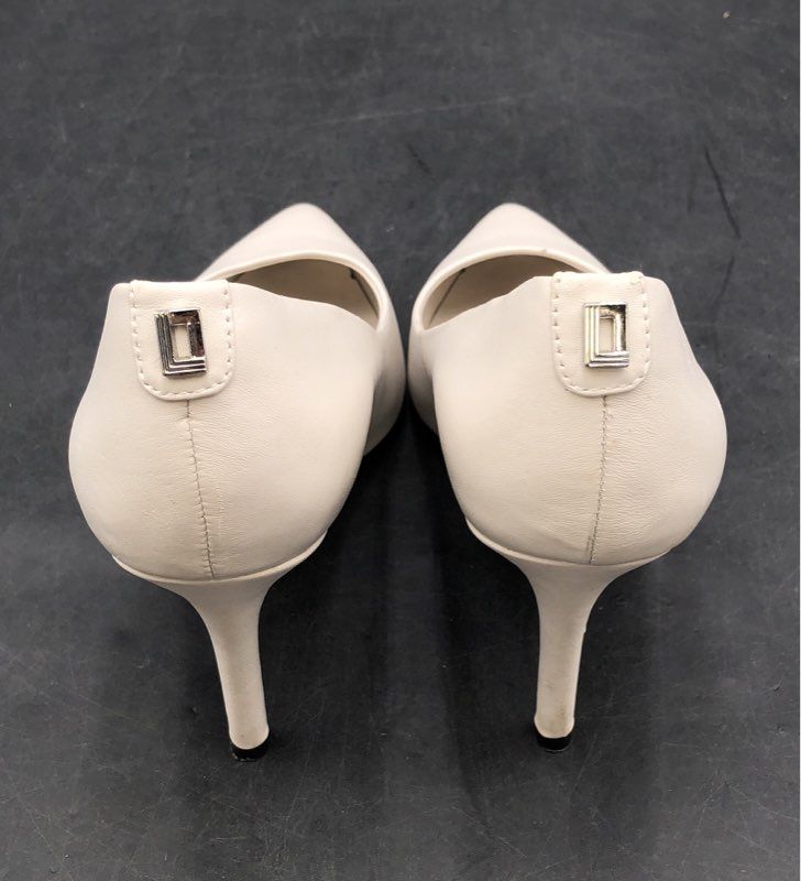 Karl Lagerfeld Paris Royale Off White Leather Pointed Toe Pumps Size 7.5
