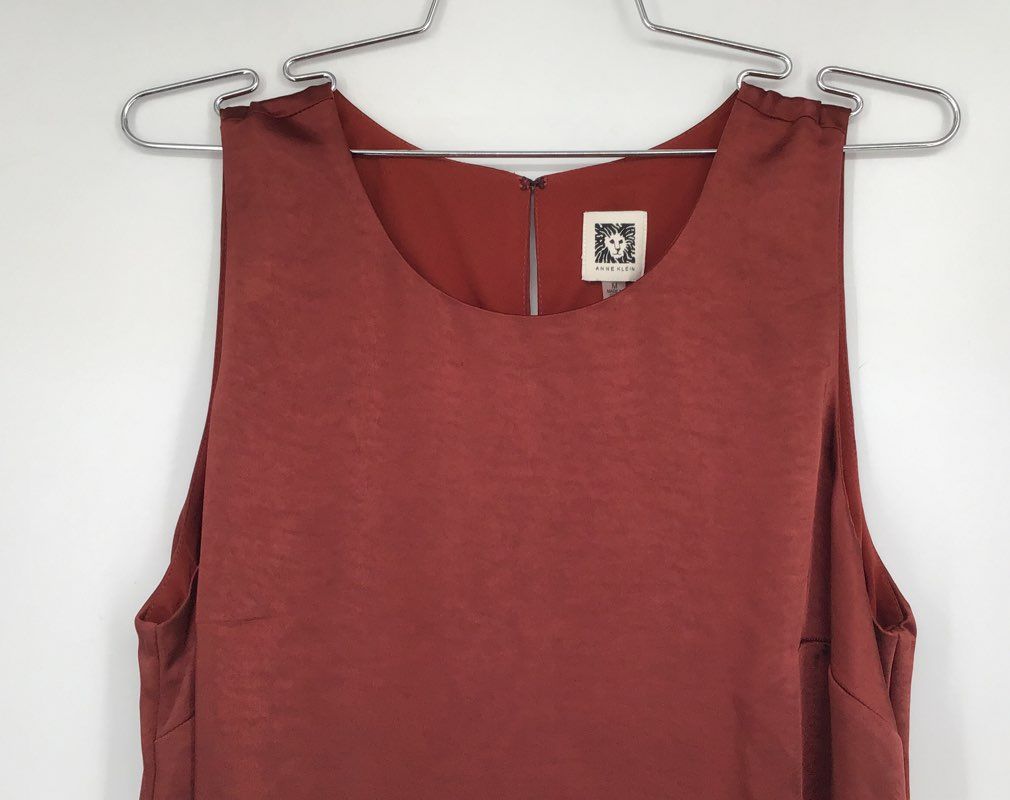 NWT Anne Klein Women&#39;s Burgundy Sleeveless Round Neck Shift Dress - Size Medium