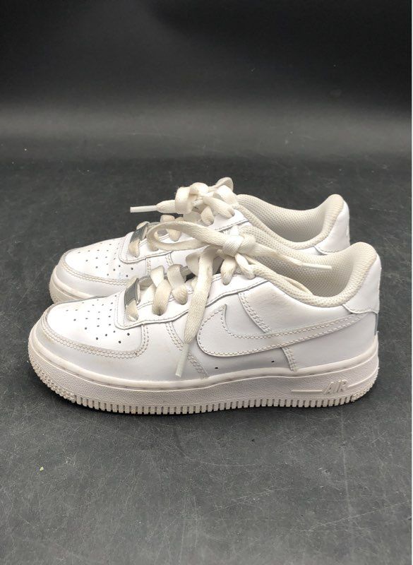 Nike Boys White Athletic Shoes - Size 1Y