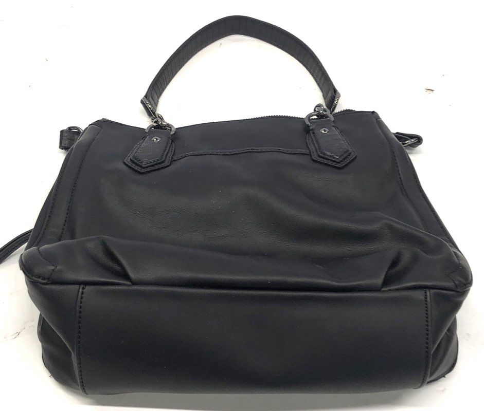 Simply Vera Vera Wang Black Faux Leather Shoulder Bag Gunmetal Chain Hardware