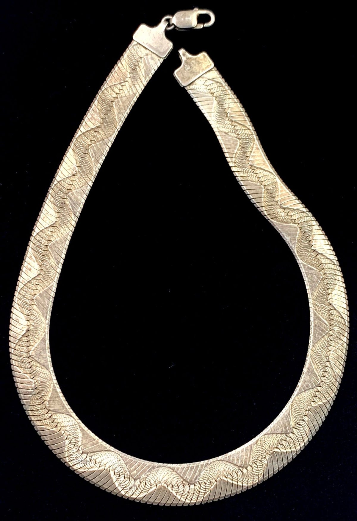 Sensational Sterling (.925) Silver 15.5" Herringbone 13mm Necklace 15.2g