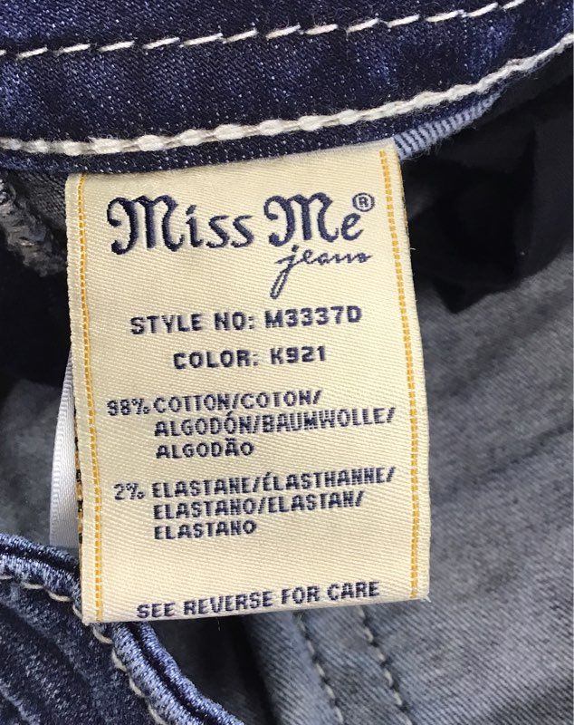 Miss Me Mid-Rise Mid-Short - Women&#39;s Size 33