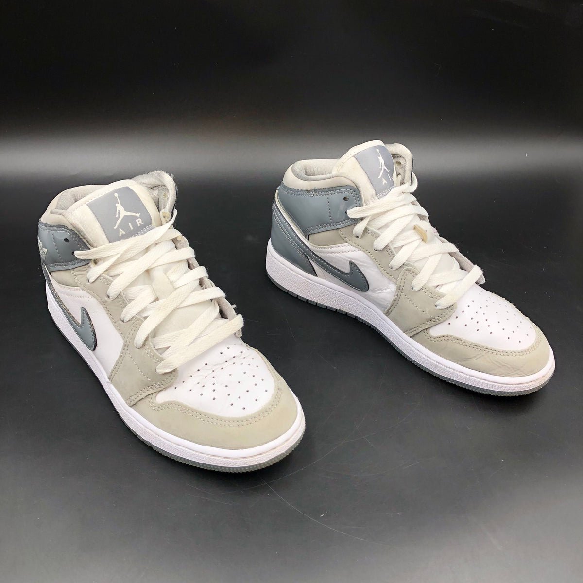Nike Air Jordan 1 Boy's Medium Cool Grey Sneakers Size 5Y COA