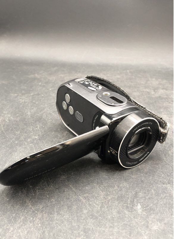 Floureon Aiptek Action HD 720P & More Handheld Camcorders Lot