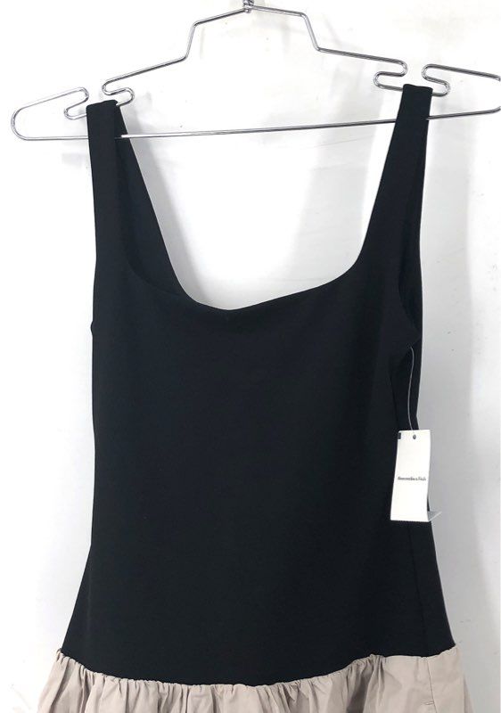 NWT Abercrombie & Fitch Women's Black Tan Bubble Hem Fit & Flare Dress -Size XSP