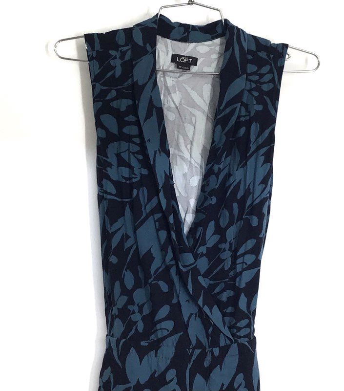 LOFT Women's Navy Teal Floral Print Sleeveless Surplice V-Neck Jumpsuit Sz 0T
