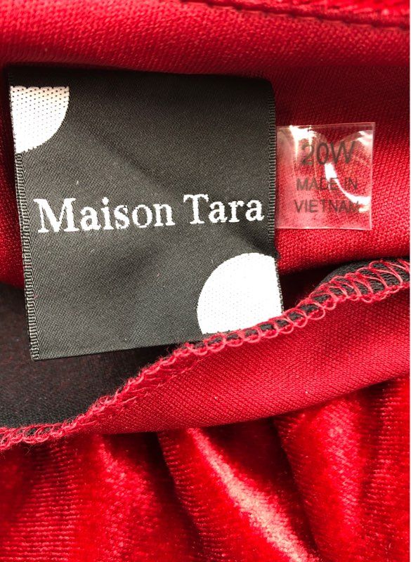 NWT Maison Tara Women&#39;s Red 3/4 Sleeve Back Zip Tiered A-Line Dress - Size 20W