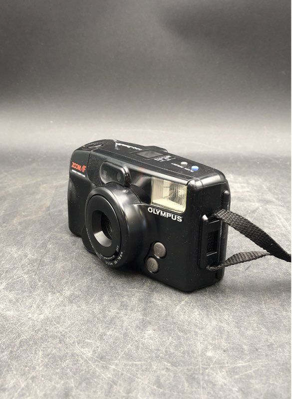 Olympus Infinity Zoom 210 Film 35mm Point & Shoot Camera