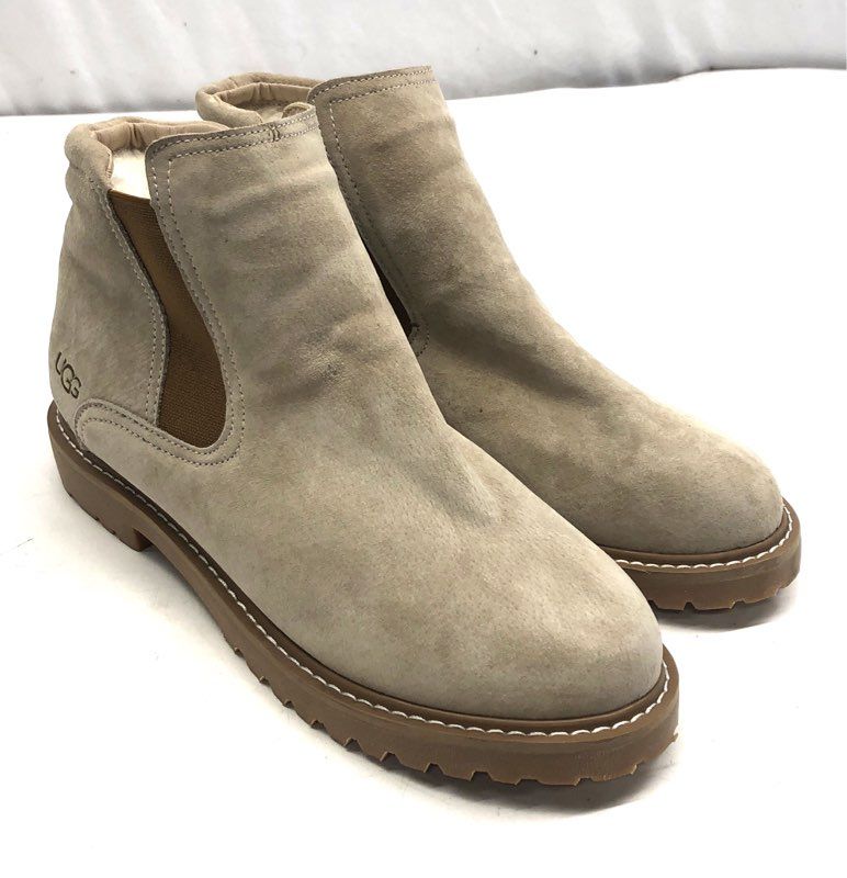 UGG Tan Suede Sheepskin Lined Chelsea Ankle Boot Lug Sole Size 42