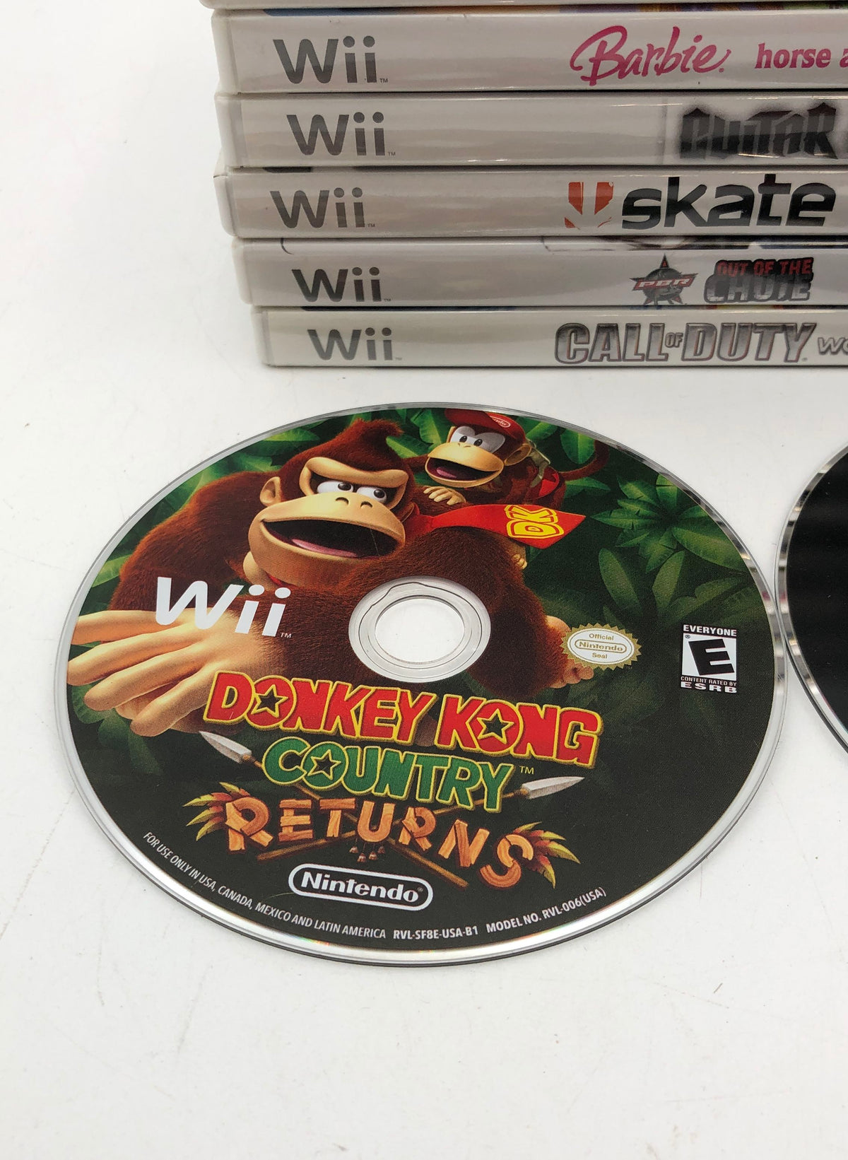 Donkey Kong Country Call of Duty 9 Nintendo Wii Game Lot